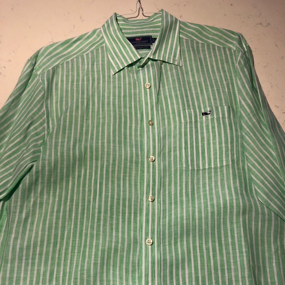 Vineyard vines tucker shirt perfect new condition